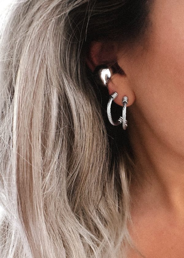 GOOD GRACES EAR CUFF For Sale - Image 3