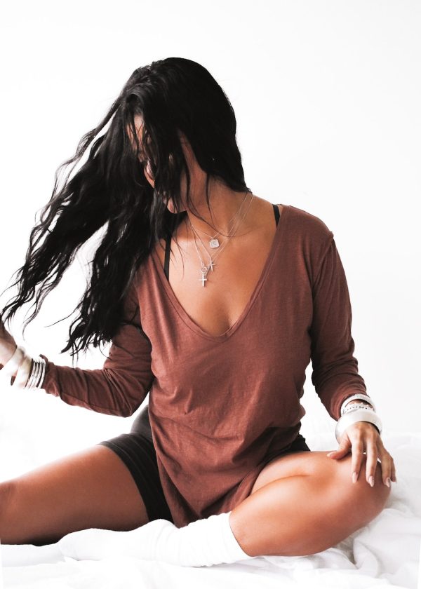 LONG SLEEVE V-NECK SIDE SLIT TOP Online - Image 5